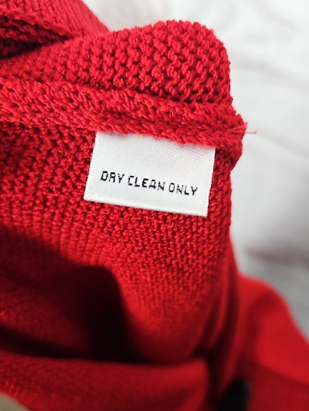 St. John Evening by Marie Gray Vintage Red Knit Pencil Skirt | Size 6 - Picture 10 of 13